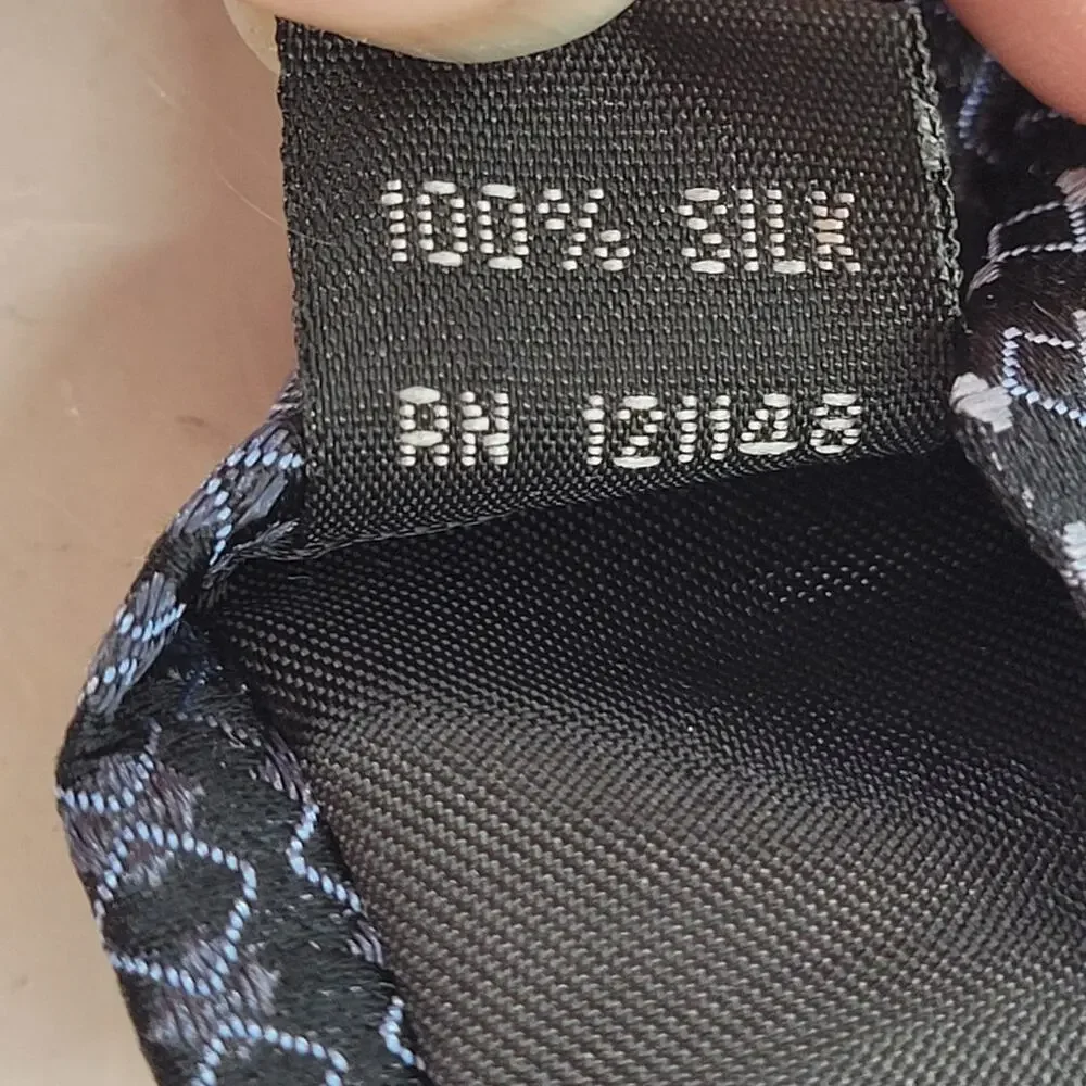 Kenneth Cole Reaction Blue Micro‎ Geometric Silk Tie Sophisticated Modern